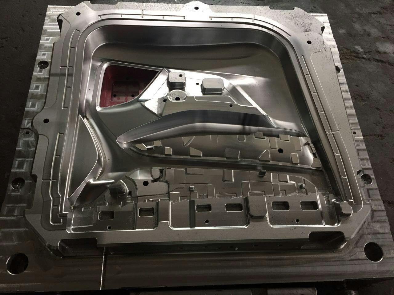 保險杠模具 邁駿模具_臺州市黃巖邁駿塑料模具